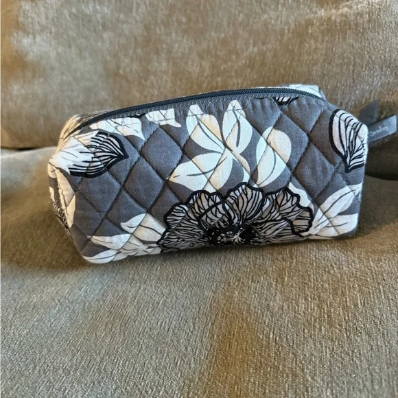 Vera Bradley Moon Shadow Meadow Iconic Floral Quilted Cosmetic Bag - Picture 3 of 4